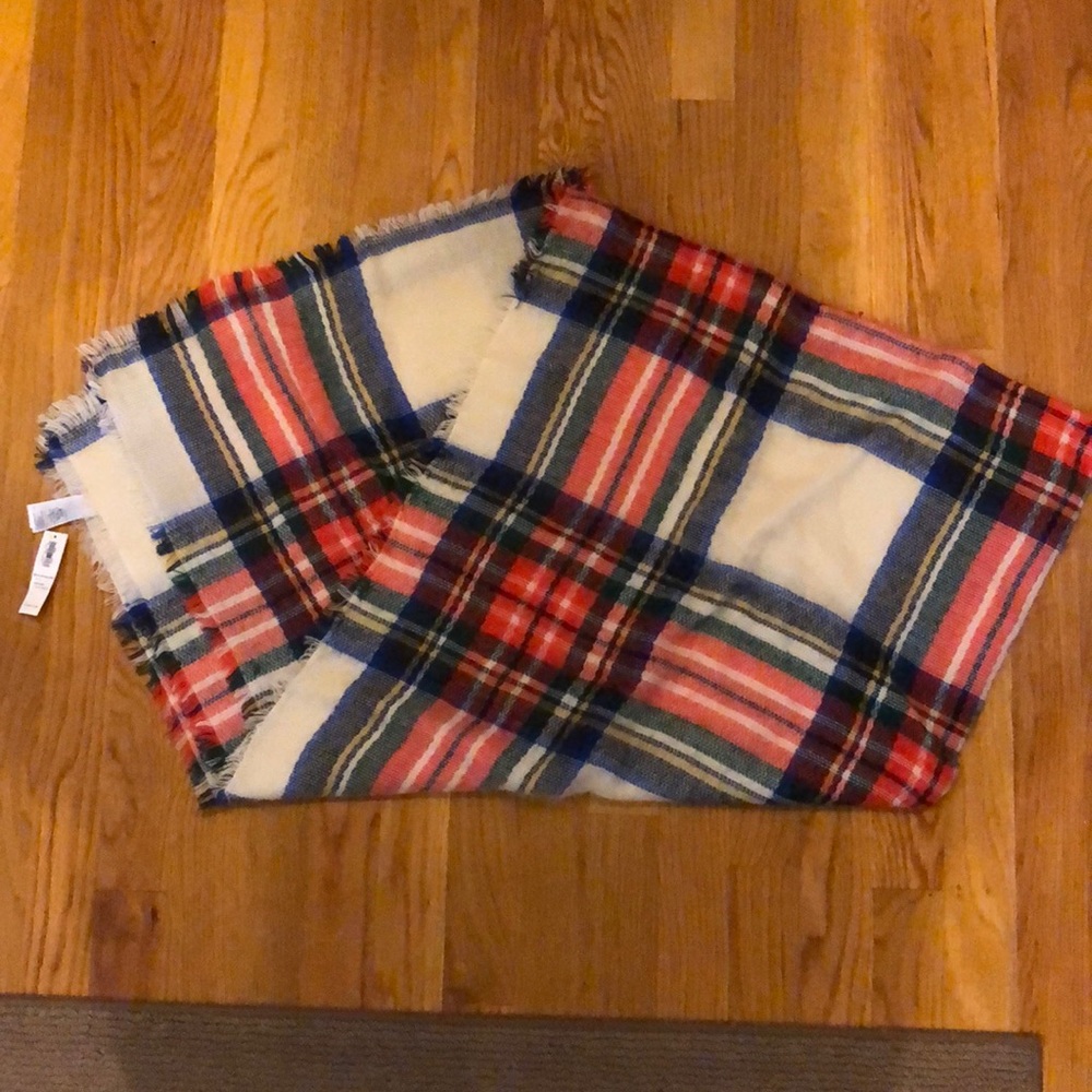 NWT - Plaid Blanket Scarf